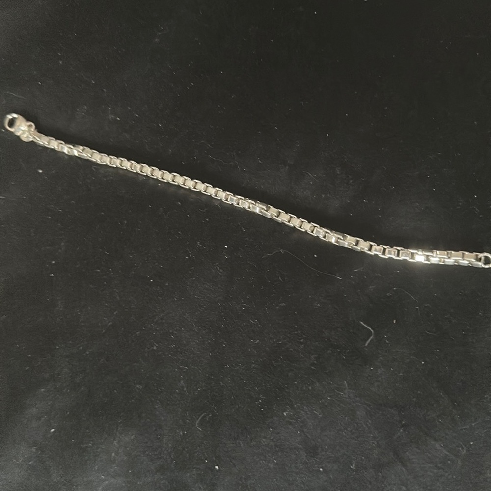 Tiffany bracelet like new never wore it